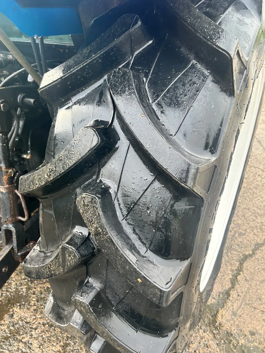 New Holland TL80 - Image 3