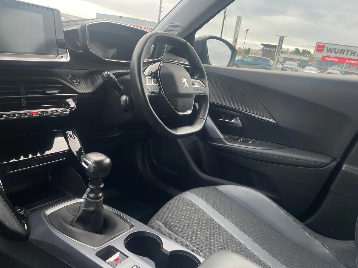 2020 Peugeot 2008 1.5 BlueHDI 100bhp Allure - Image 3
