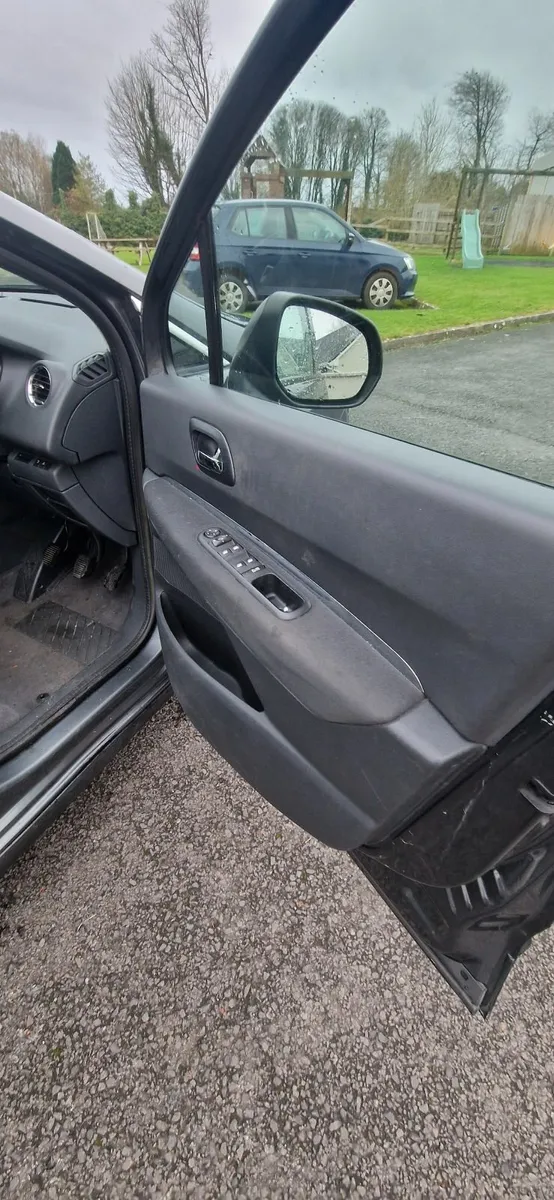 Peugeot 3008 2012 - Image 3