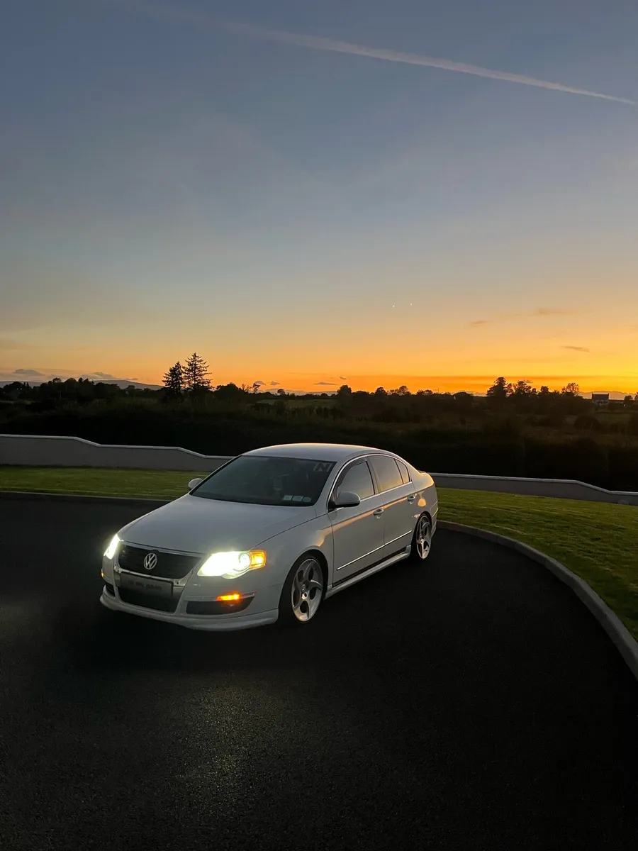 2010 b6 Passat - Image 1