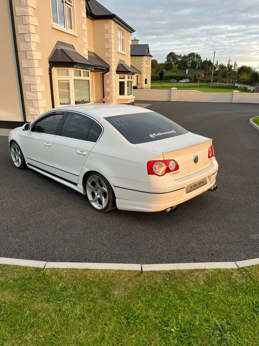 2010 b6 Passat - Image 3