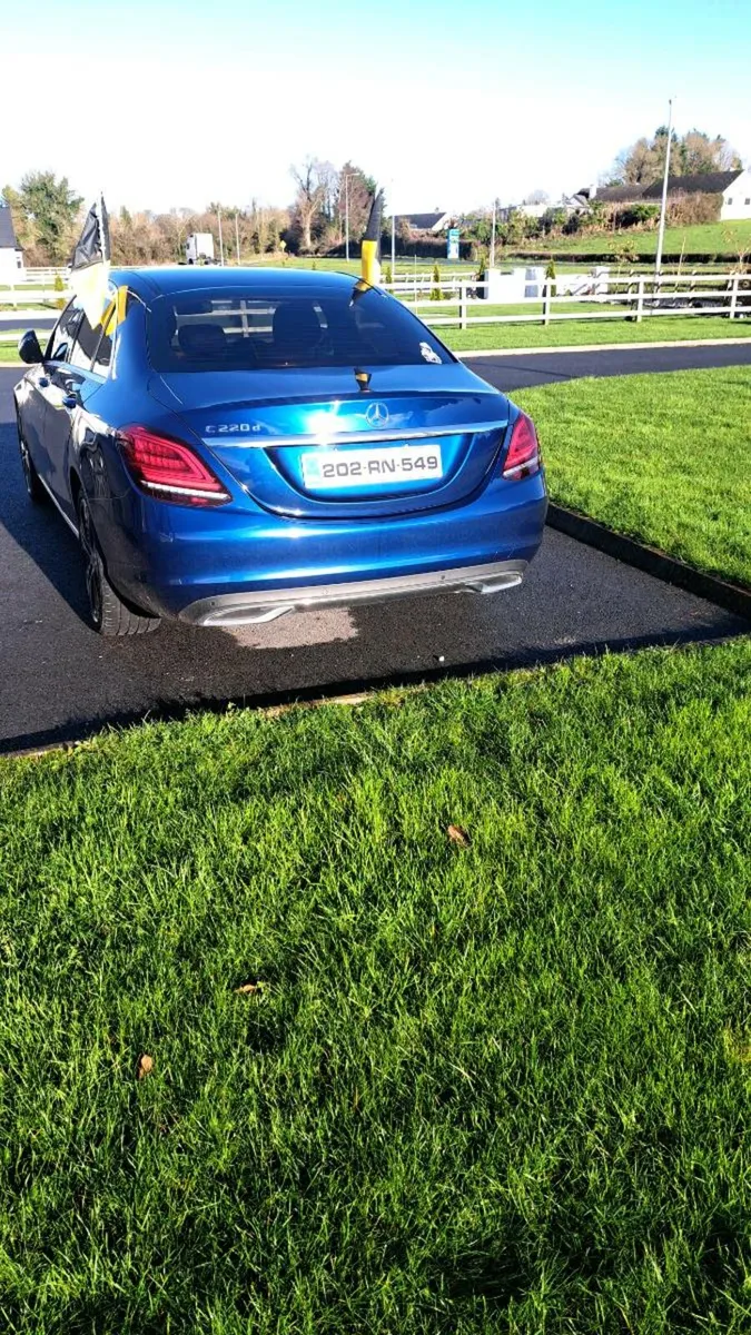 Mercedes benz C220 automatic High Spec - Image 4