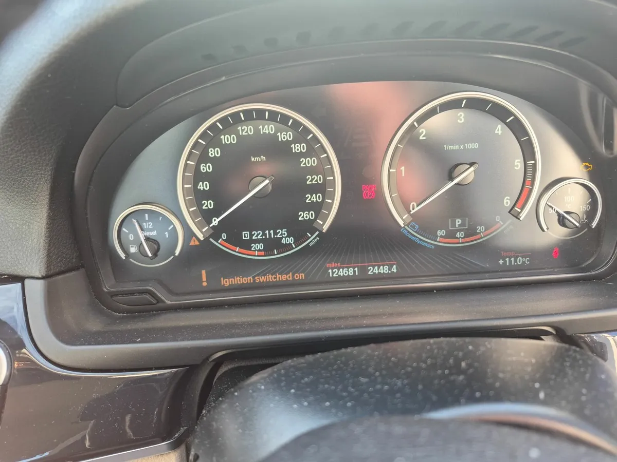 BMW 5-Series 2016 - Image 3