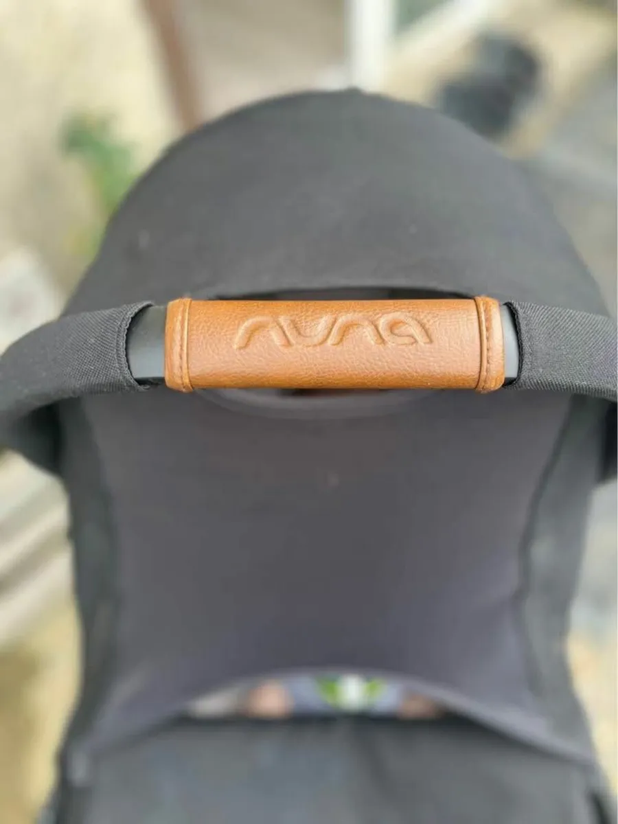 Nuna Mixx Next buggy system with seat AND carrycot - Image 3