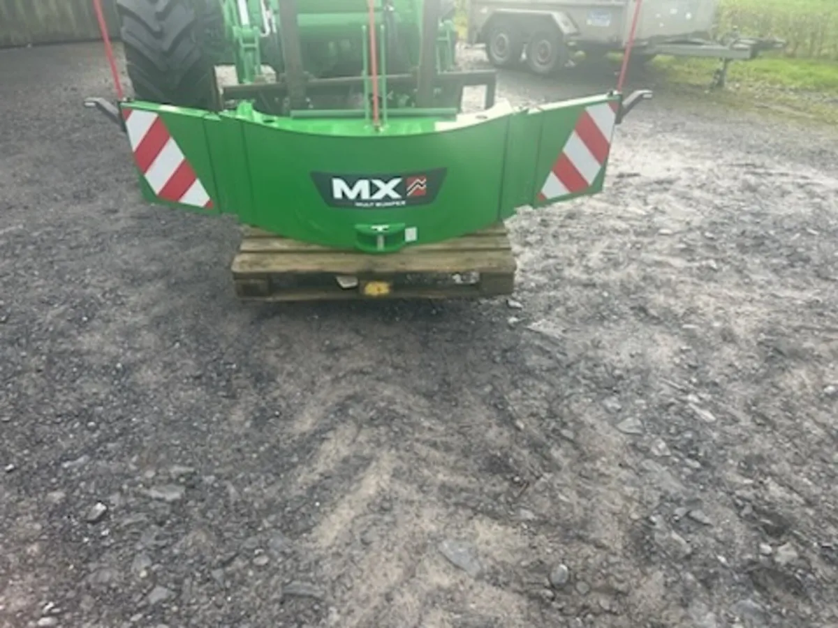 Mx bumper for front linkage