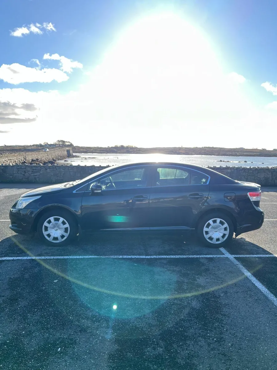 Toyota Avensis 2011 2L Diesel - Image 3