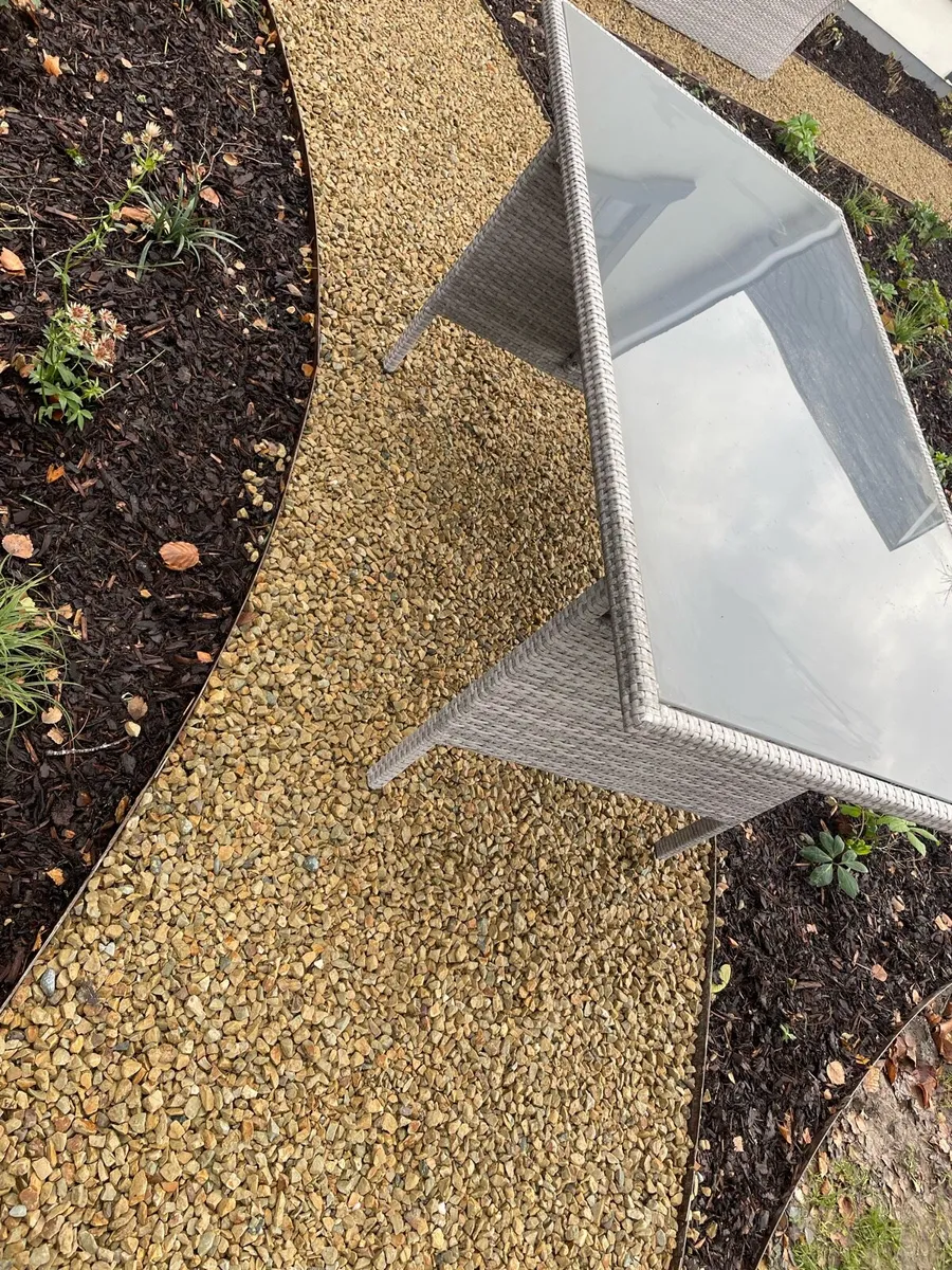 Garden Furniture - Image 3