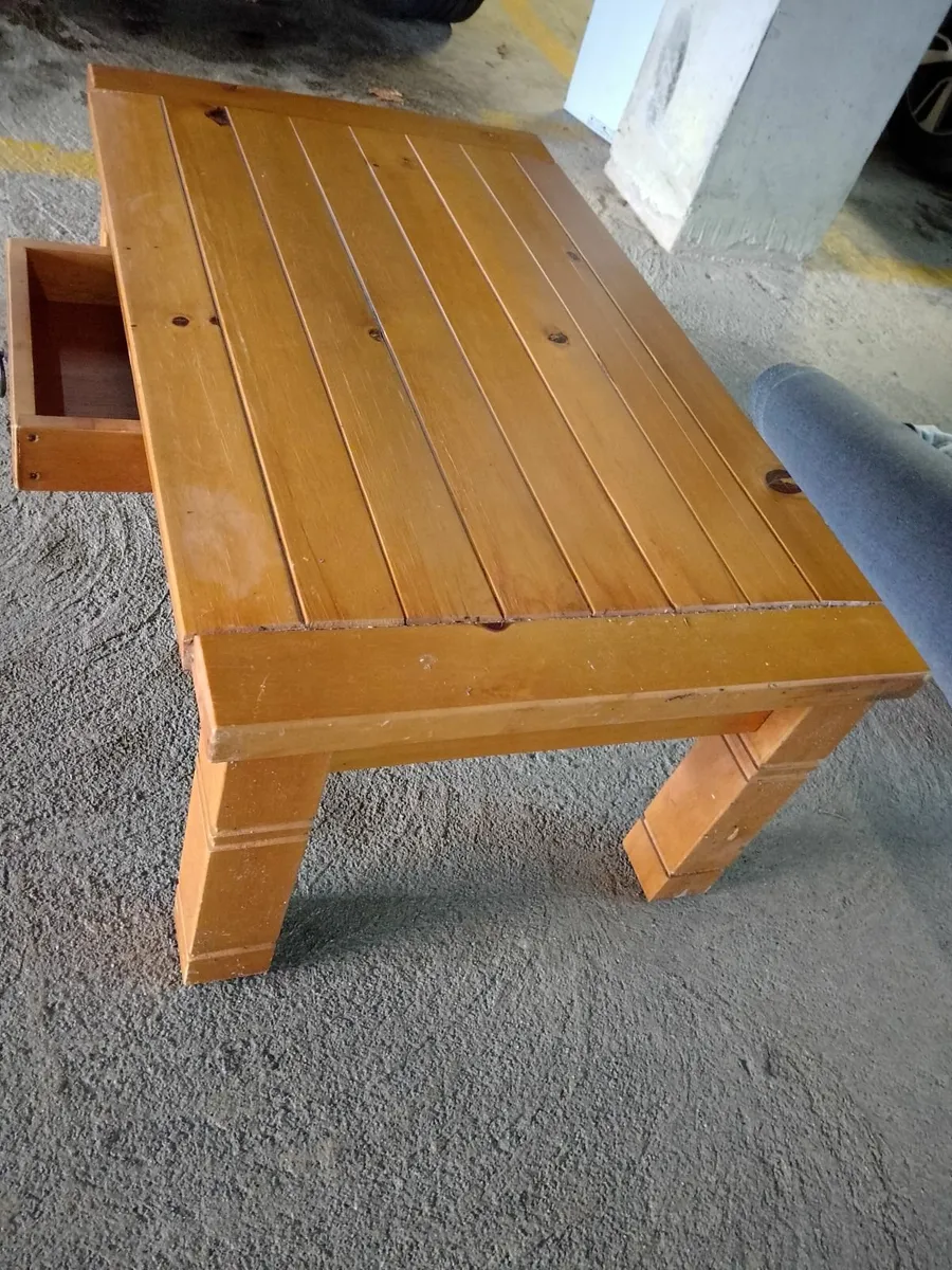 solid oak coffee table - Image 3