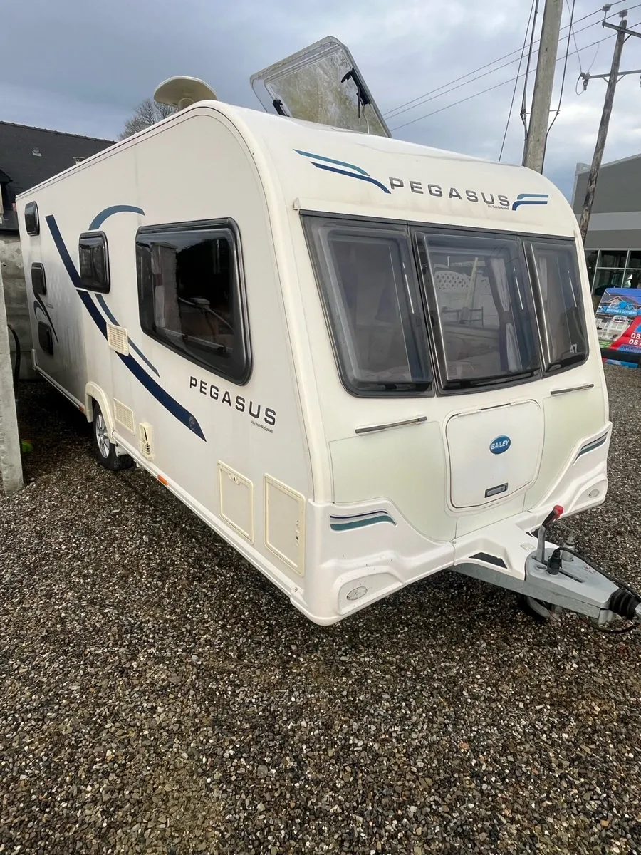 Bailey Pegasus 8 berth family caravan - Image 2