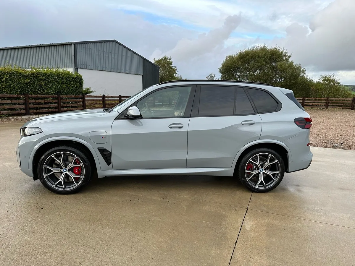 Year 2023 BMW X5 - Image 2
