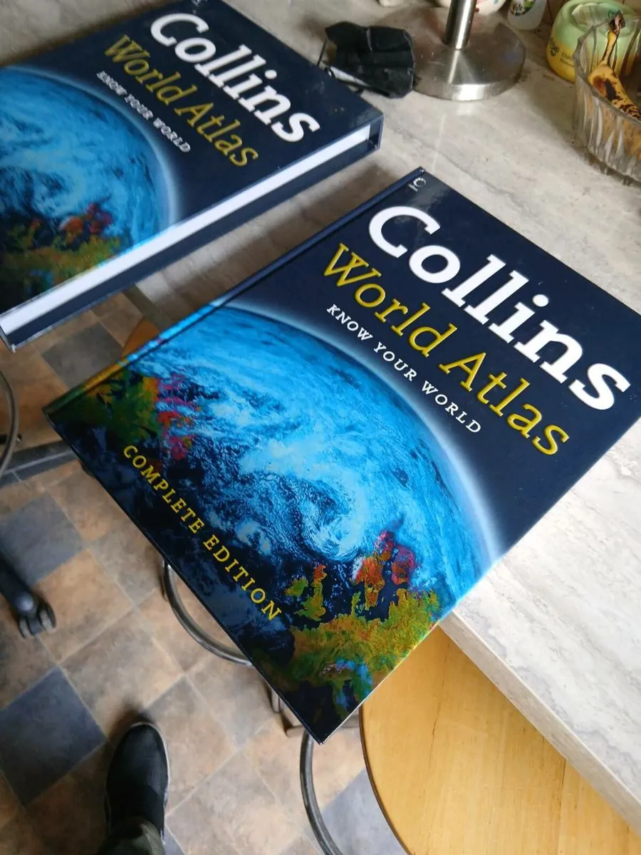 World atlas - Image 1
