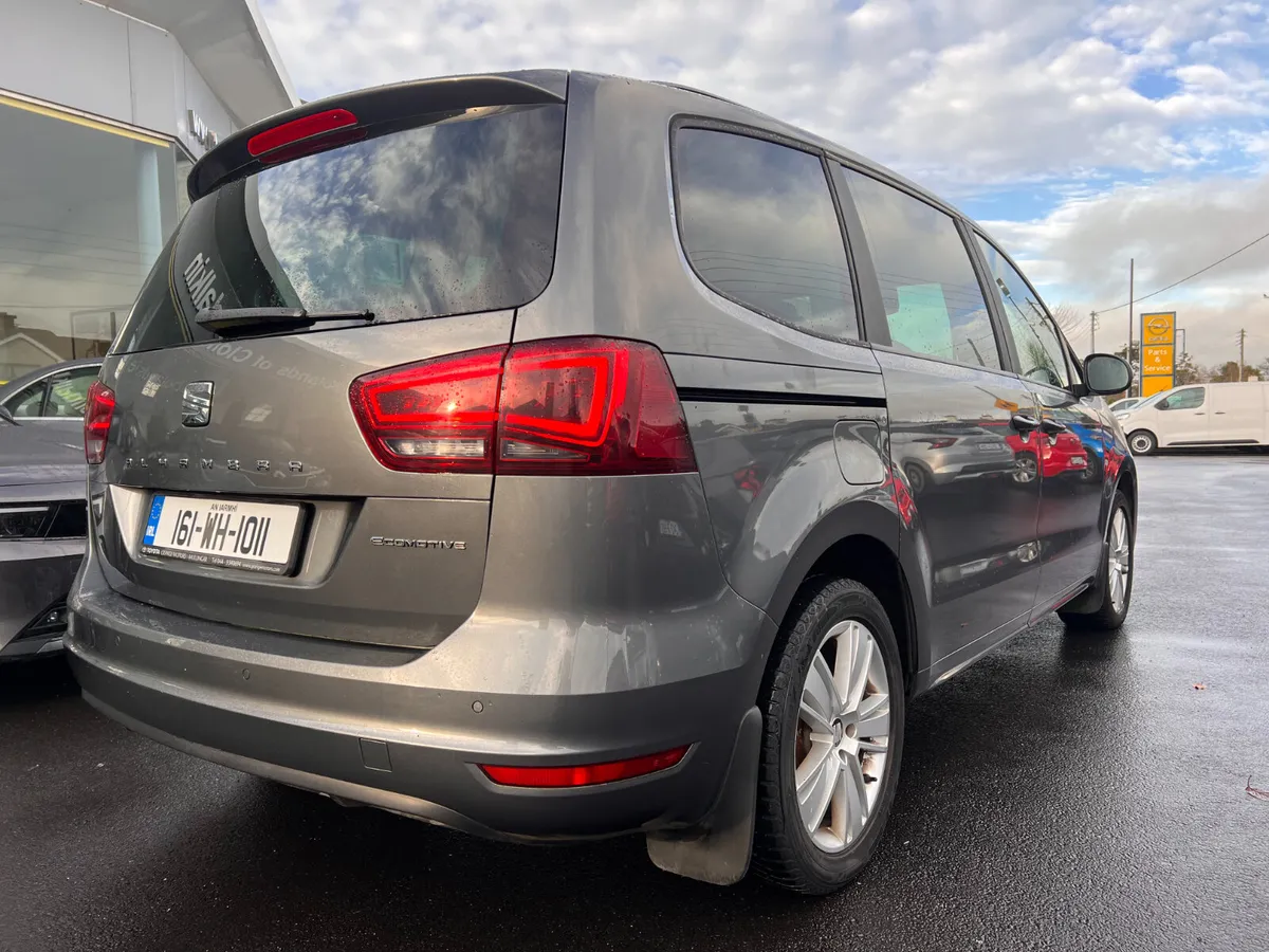 Low Kms Nice Spec Full Seat Service History With T - Image 2