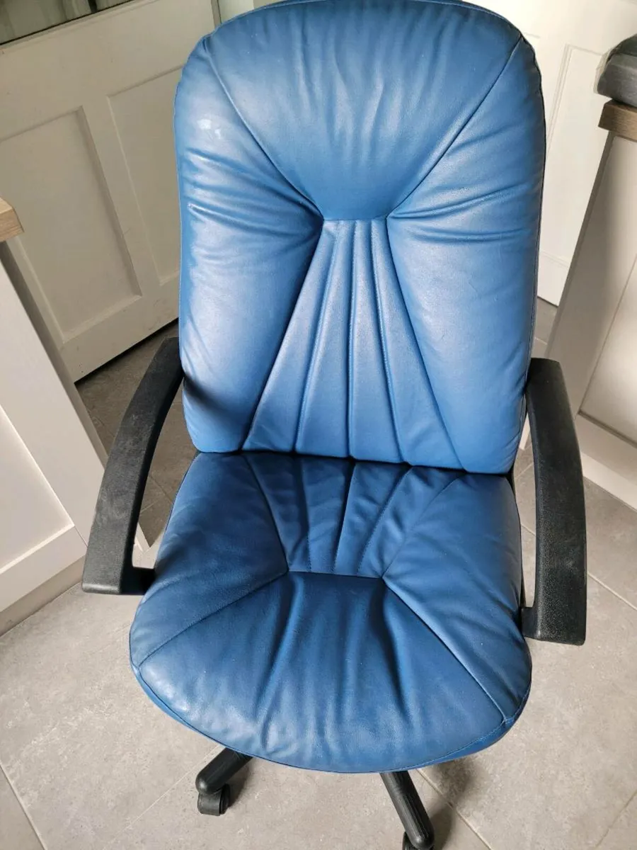 NEED GONE - Leather Office chair - Image 1