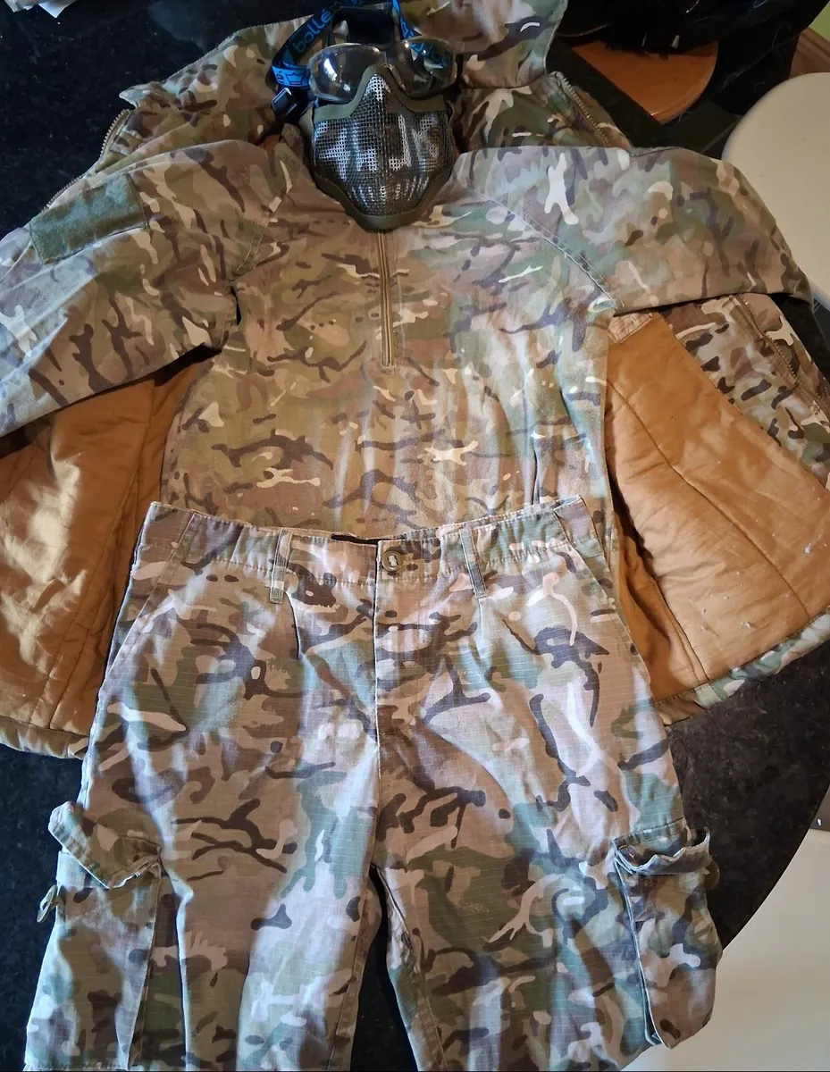 Camouflage/airsoft gear - Image 1