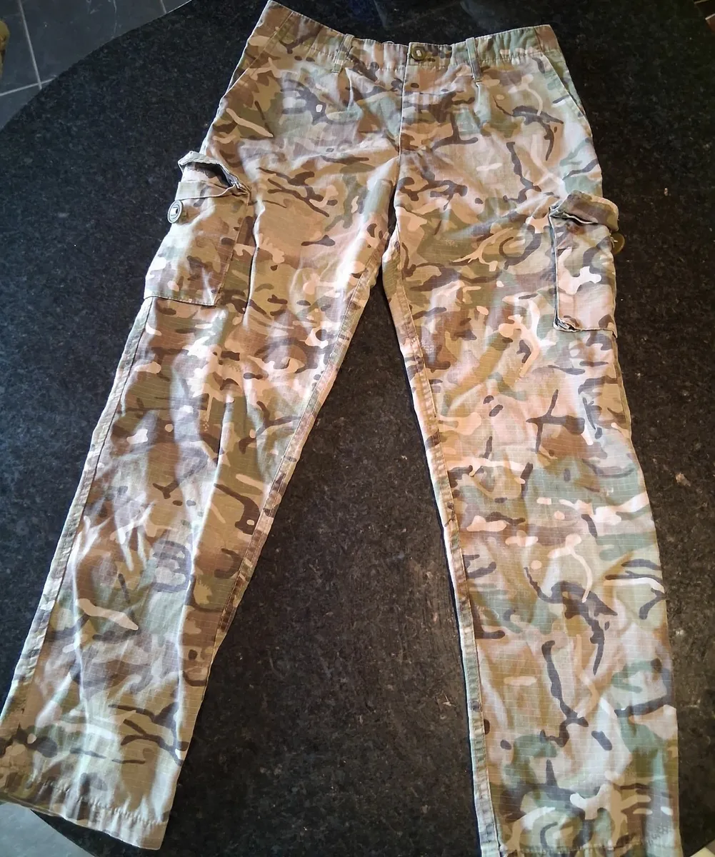 Camouflage/airsoft gear - Image 2