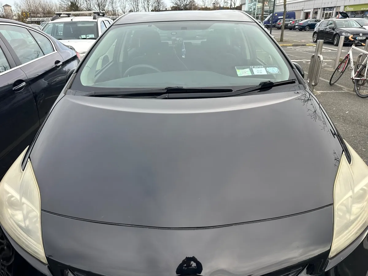 Toyota Prius 2013 - Image 2