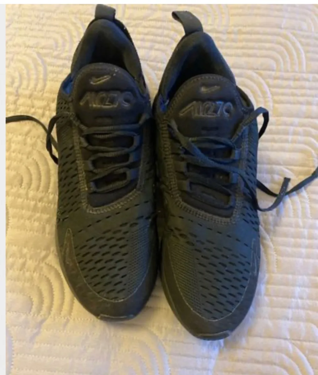 Nike 270 Black trainers Size 6.5 - Image 1