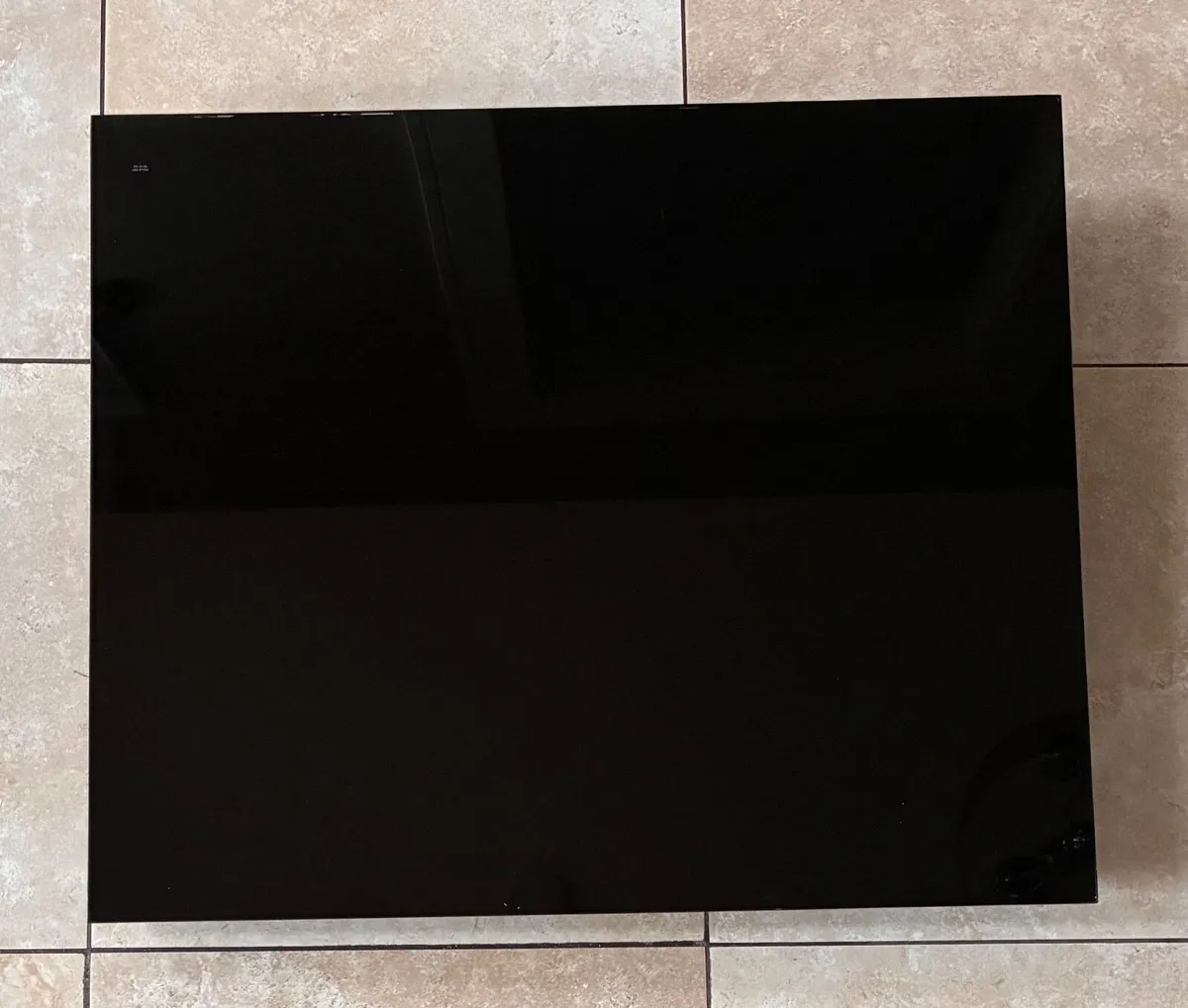 Black Splashback - Image 2