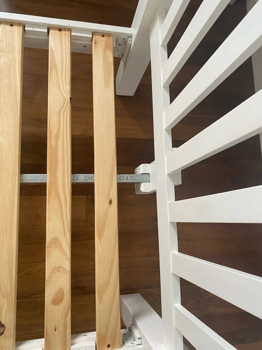 Single bed frame and matching locker - Image 2