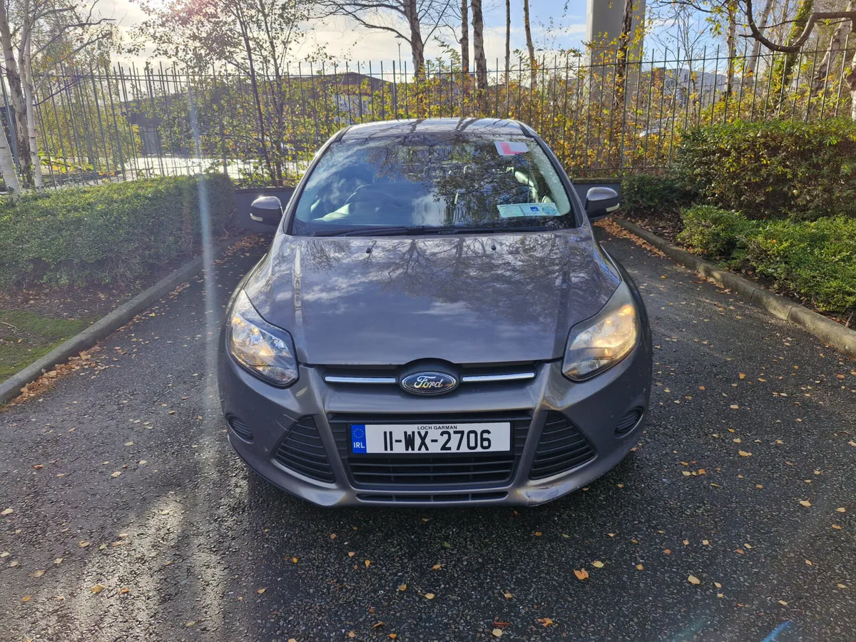 Ford Focus 2011 - Image 2