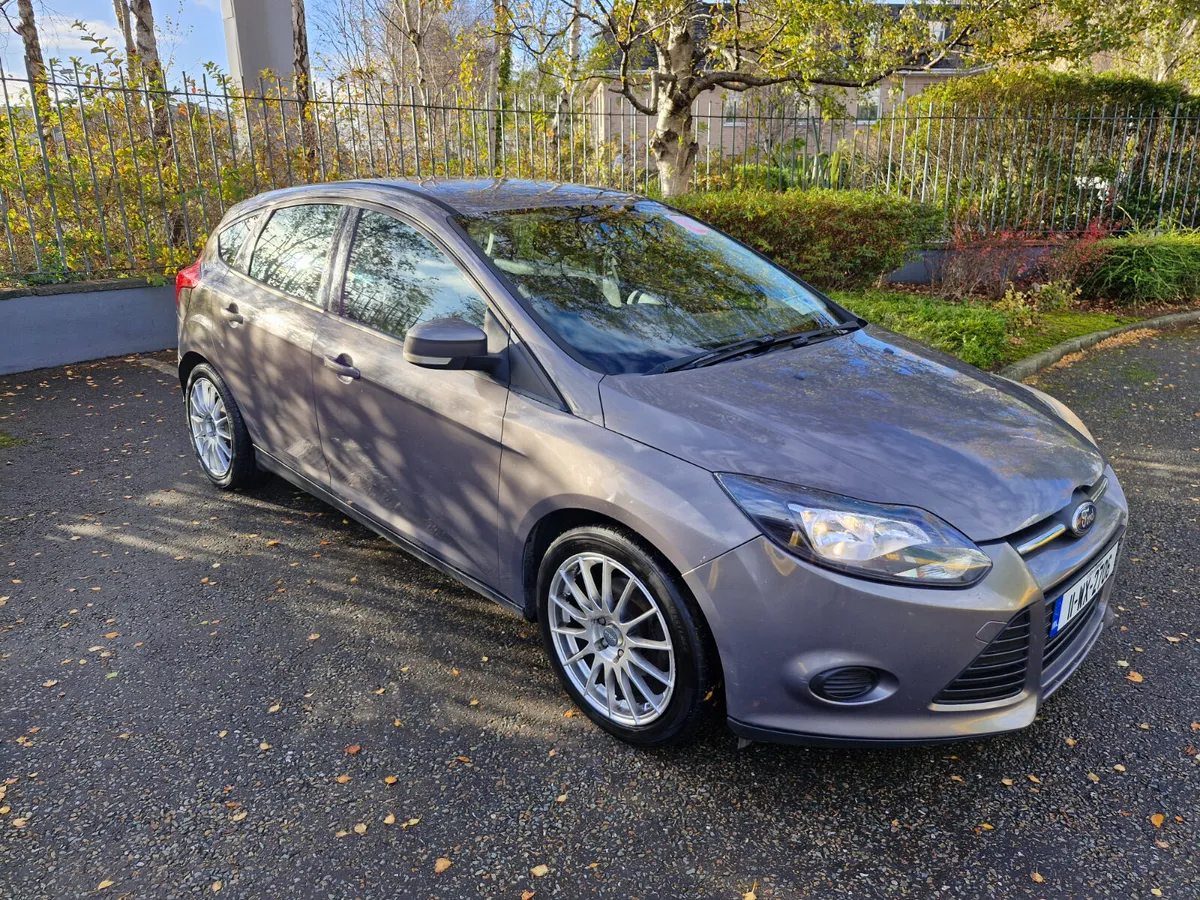 Ford Focus 2011 - Image 3