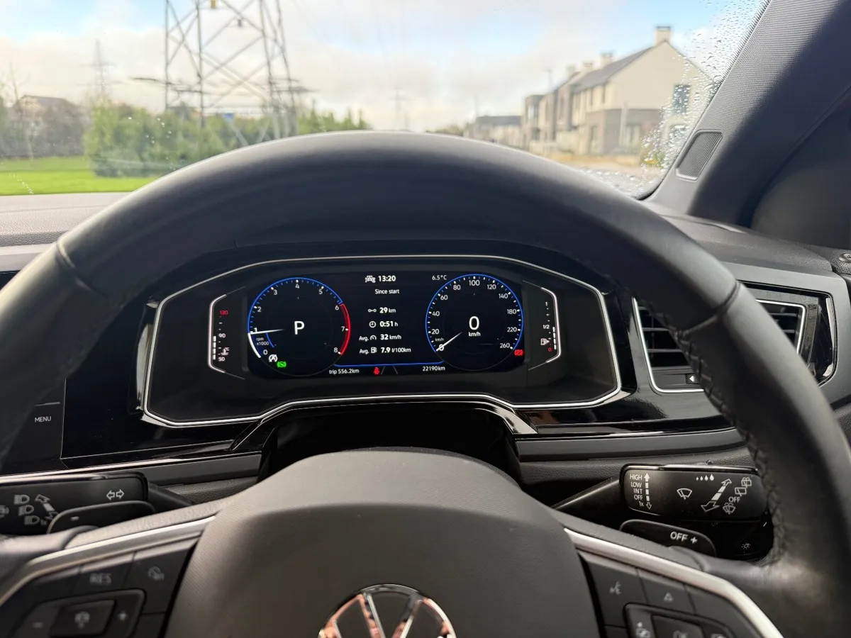 2022 Volkswagen Polo R-Line Automatic - Image 3