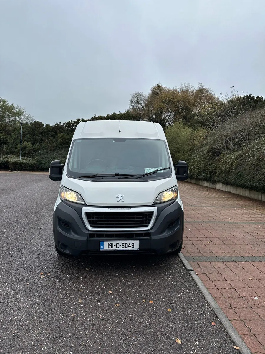 191 Peugeot boxer doe & taxed - Image 2