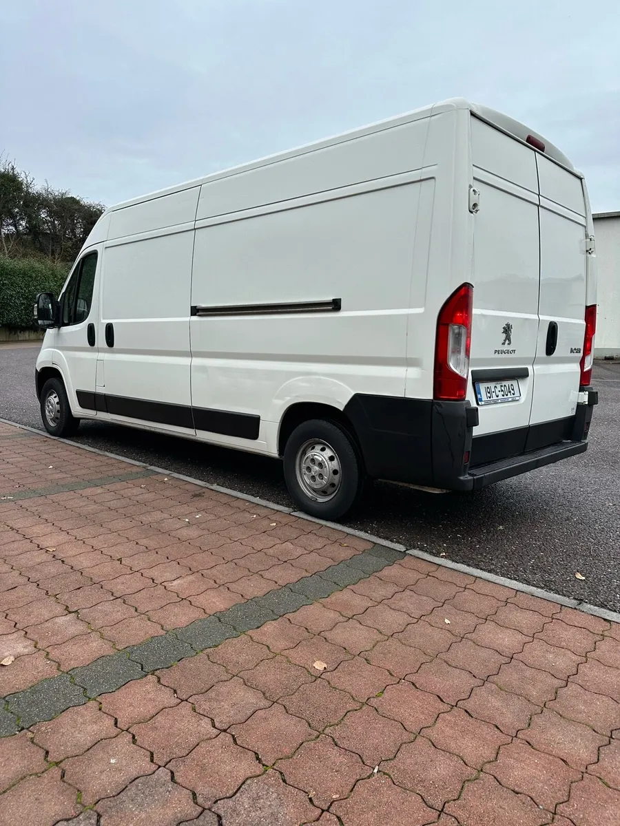 191 Peugeot boxer doe & taxed - Image 4