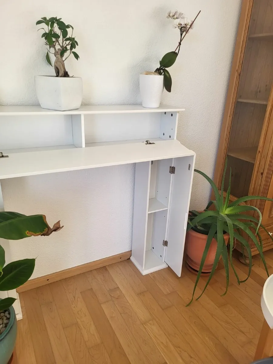 White Decorative Mantel-Style Console Shelf - Image 2