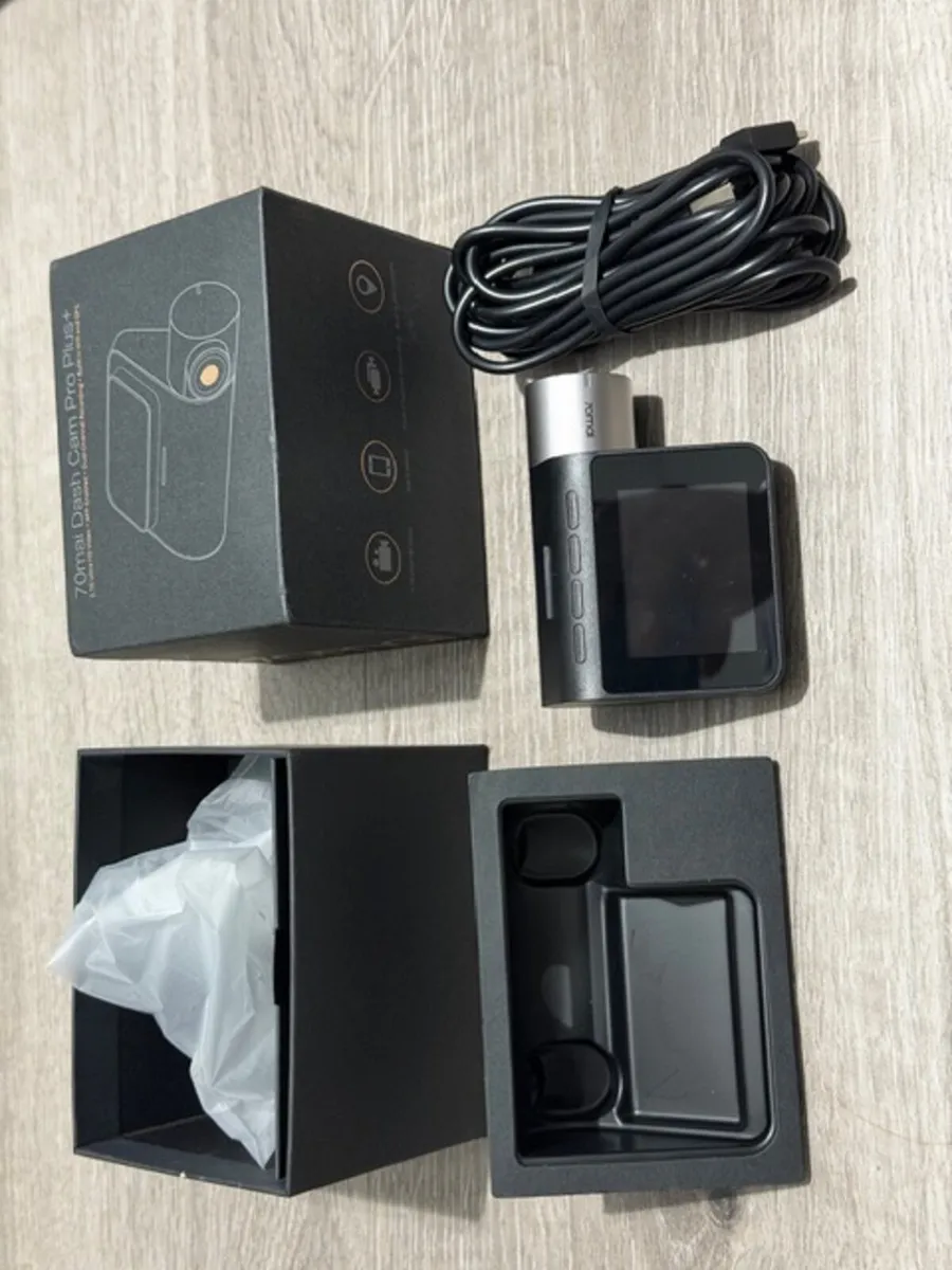 70 mai dash cam pro plus used - Image 2