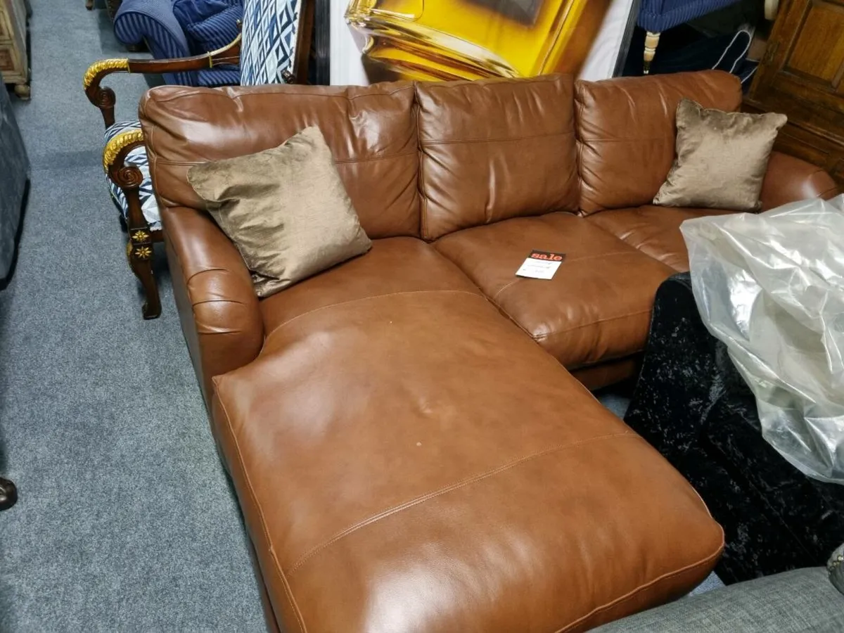 Leather corner unit