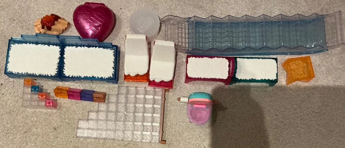 LOL Surprise Chalet - Image 2