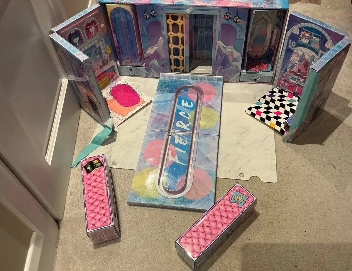 LOL Surprise Runway - Image 1