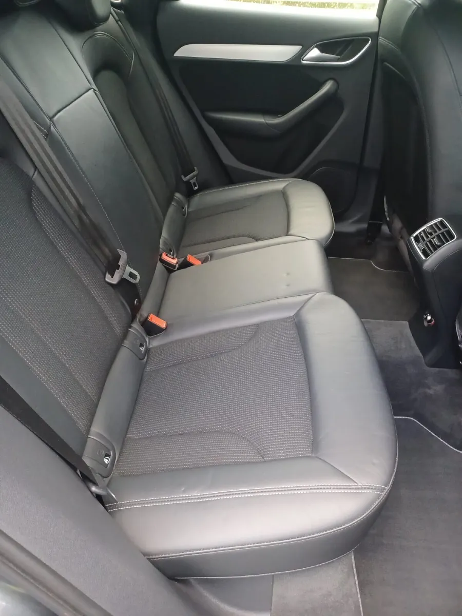 Audi Q3 2018 - Image 3