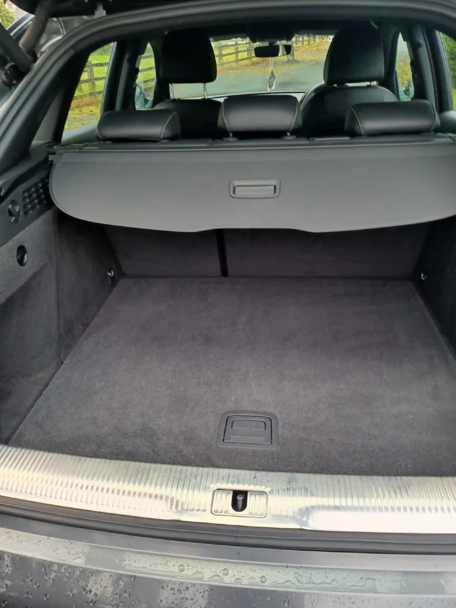 Audi Q3 2018 - Image 4