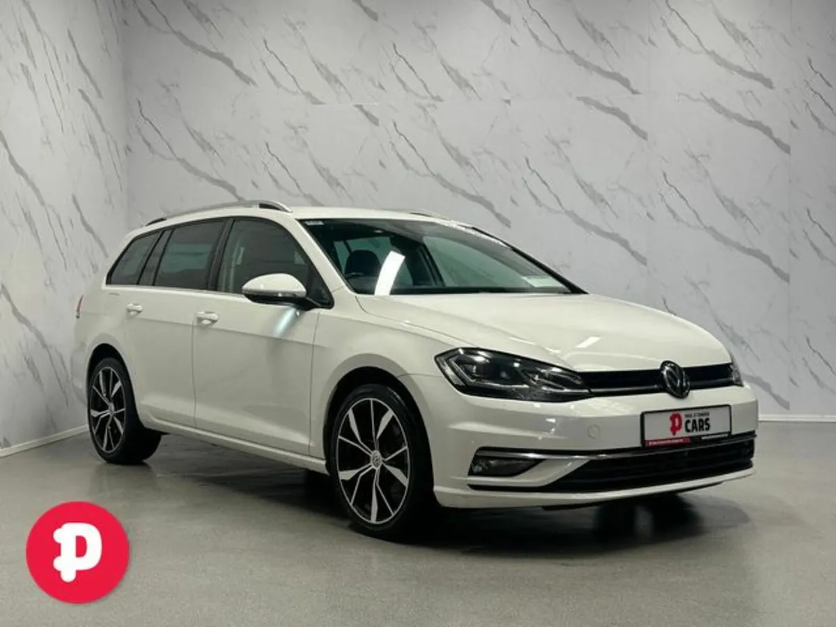 Volkswagen Golf TSI Comfortline Estate - Straight - Image 1