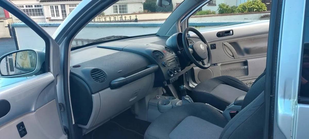 Volkswagen Beetle 2006 - Image 4