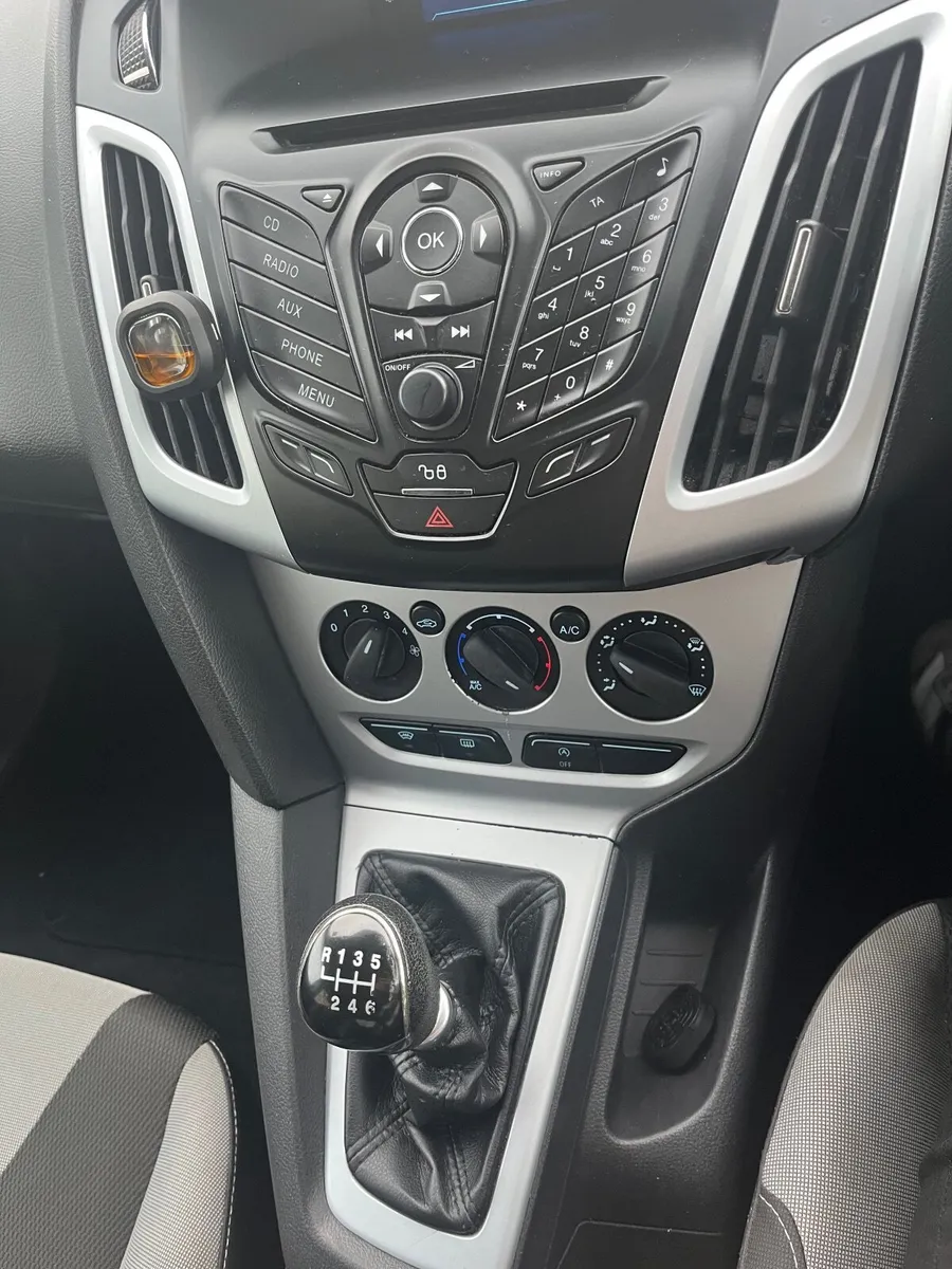 Ford Focus 2012 - Image 4