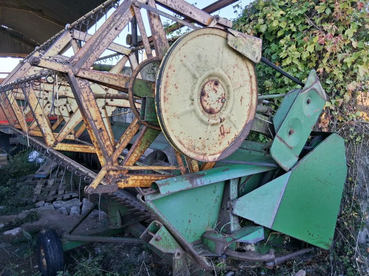 John Deere 965 Combine - Image 2