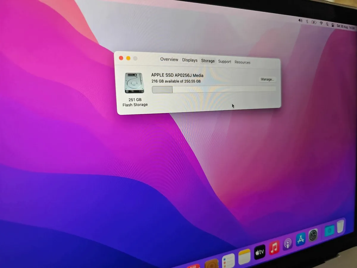 💻 MacBook Pro 13-inch (Late 2016) A1708 8gb 256gb - Image 1