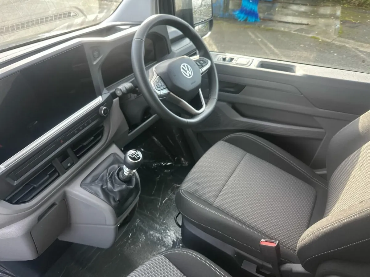 Volkswagen Transporter TRENDLINE PLUS LWB 2.0TDI 1 - Image 3