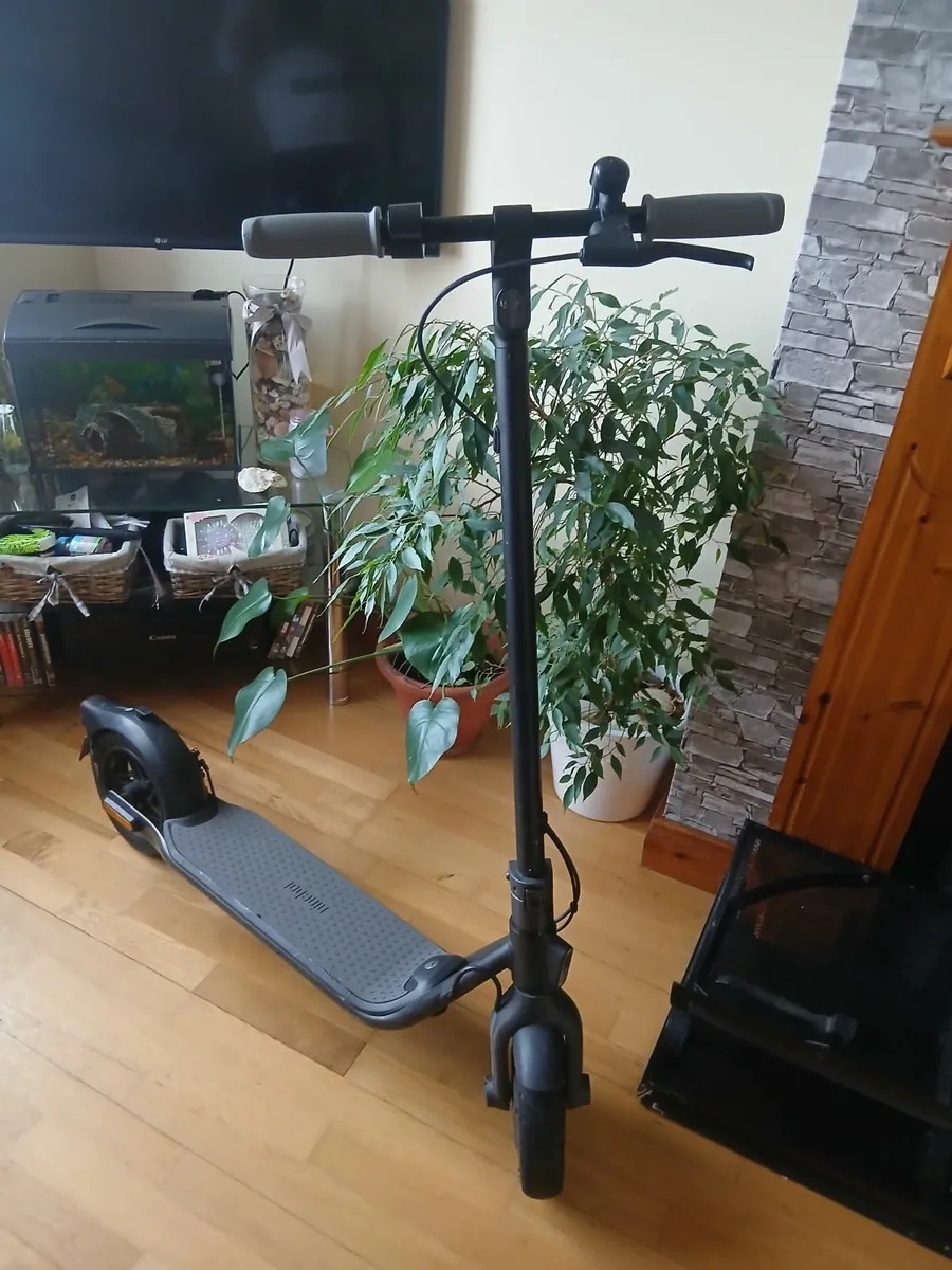 Electric scooter - Image 1