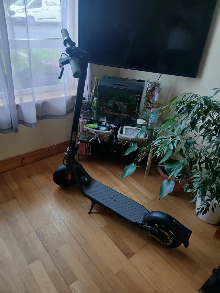 Electric scooter - Image 2