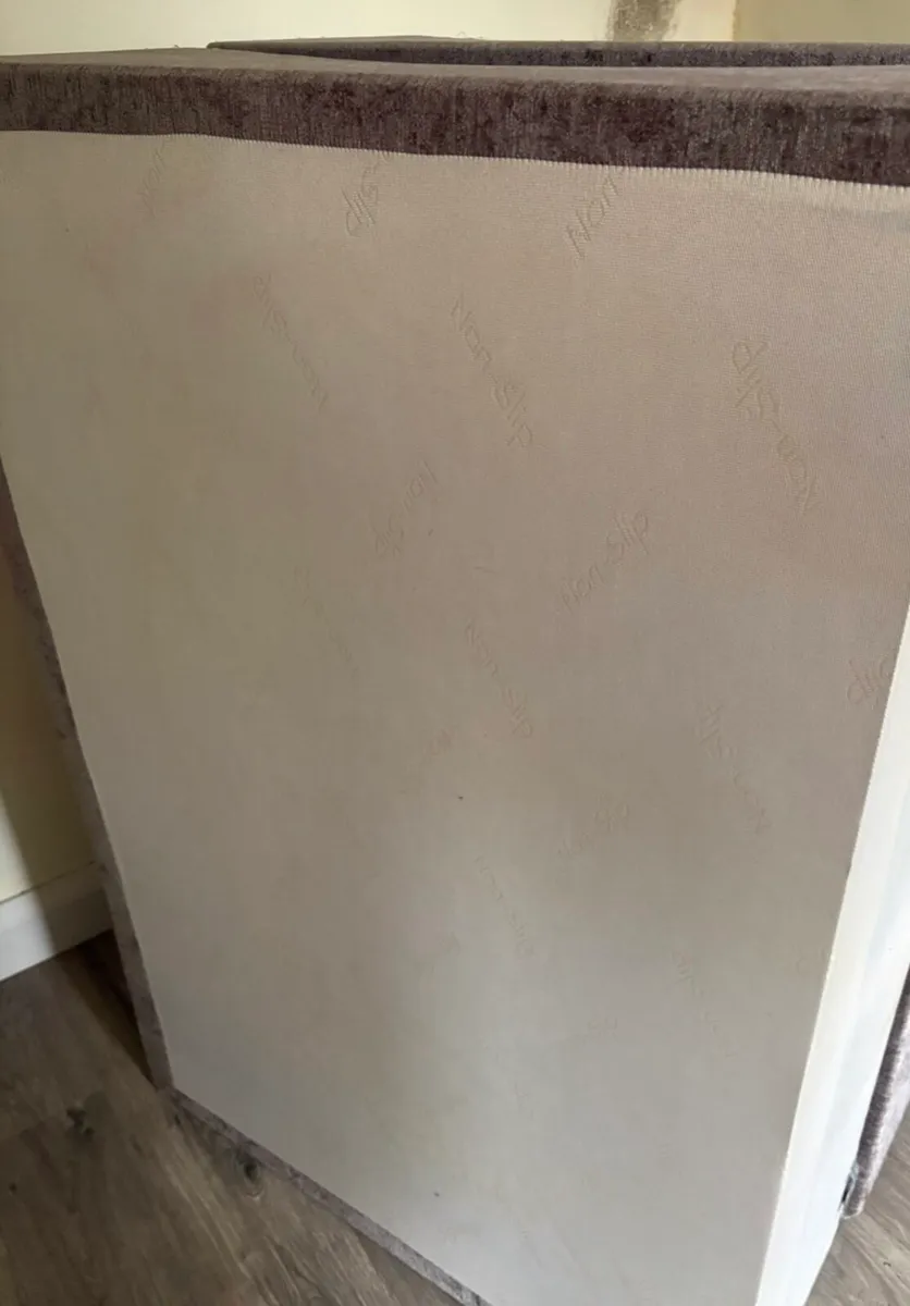 Double bed & headboard - Image 3