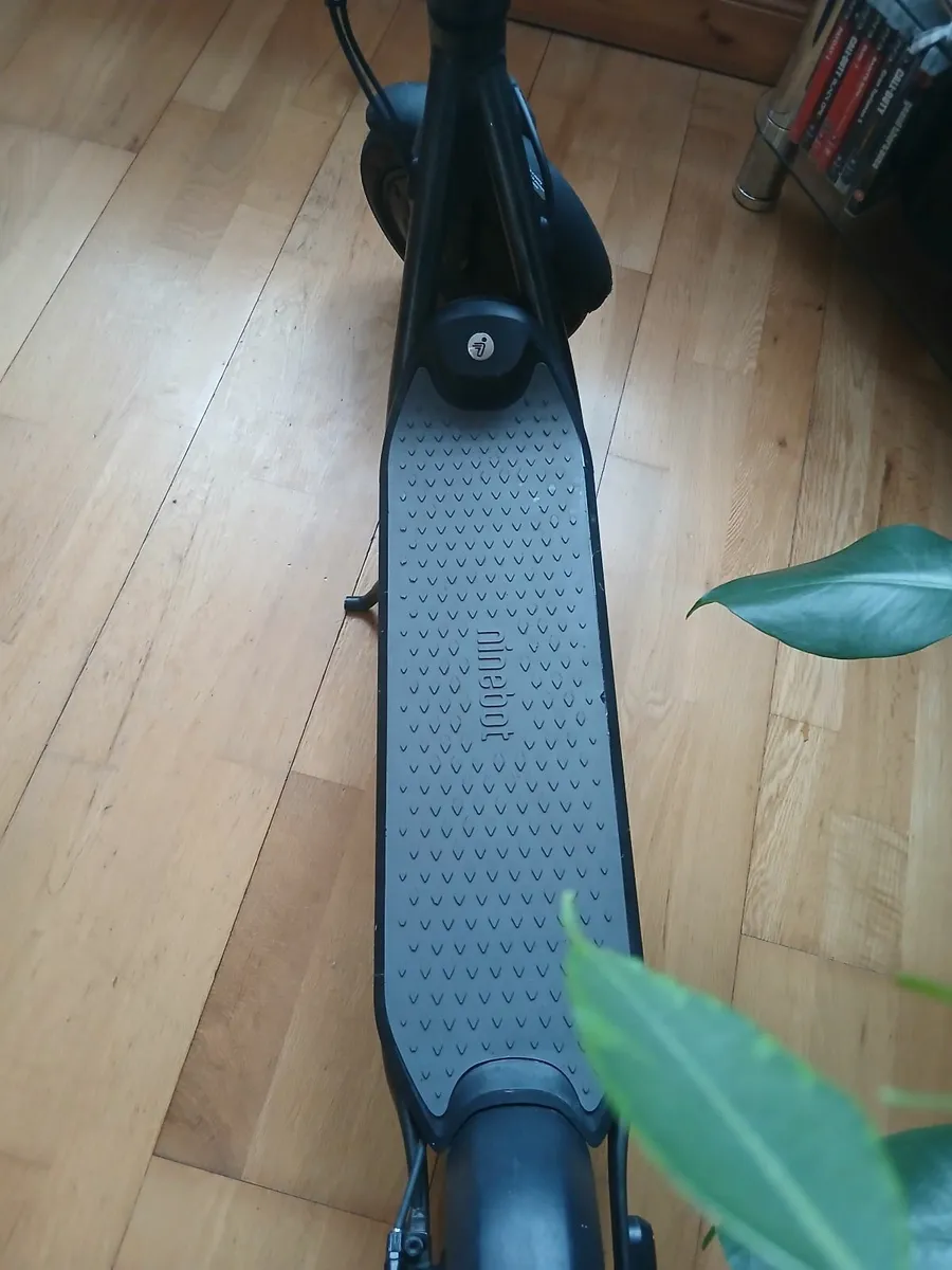 Electric scooter - Image 3