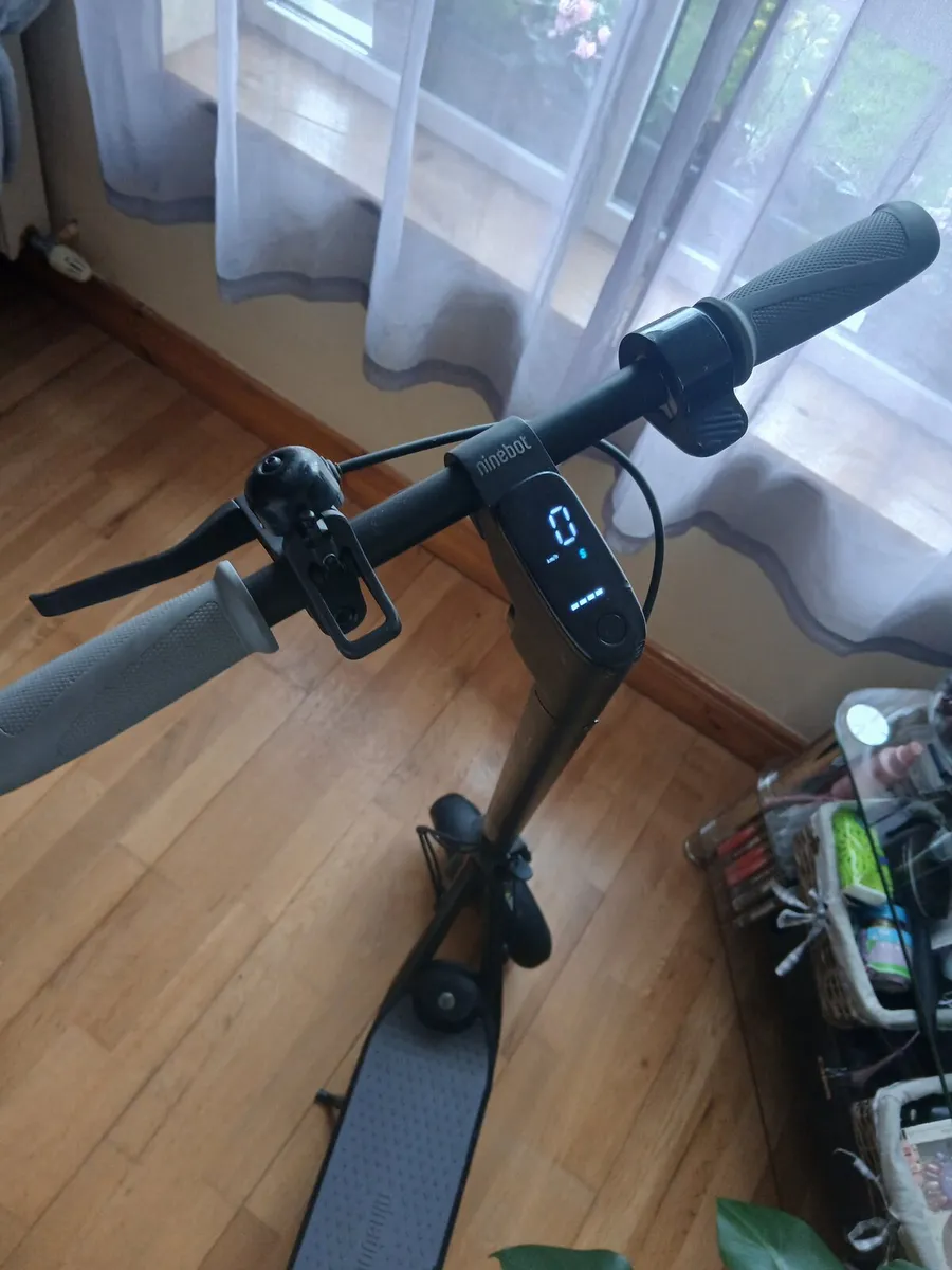 Electric scooter - Image 4