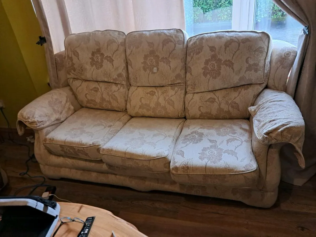 321 sitting room suit - Image 1