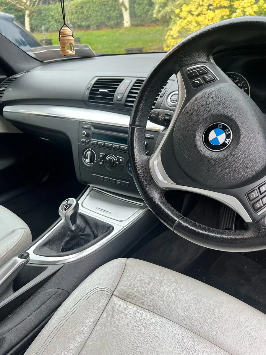 BMW 1 Series 2012 - Image 2
