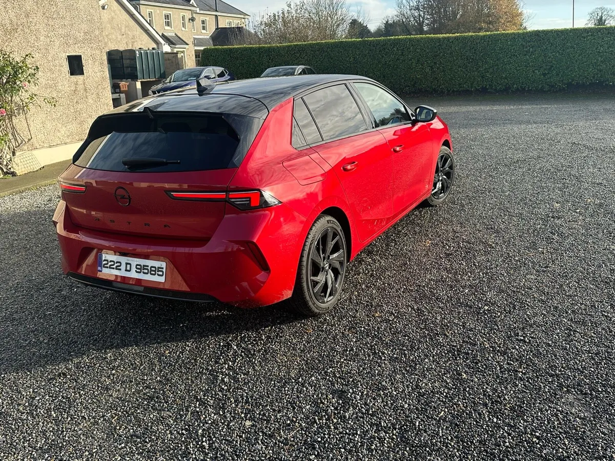 Opel Astra SRI Spec 1.2 100PS - Image 3