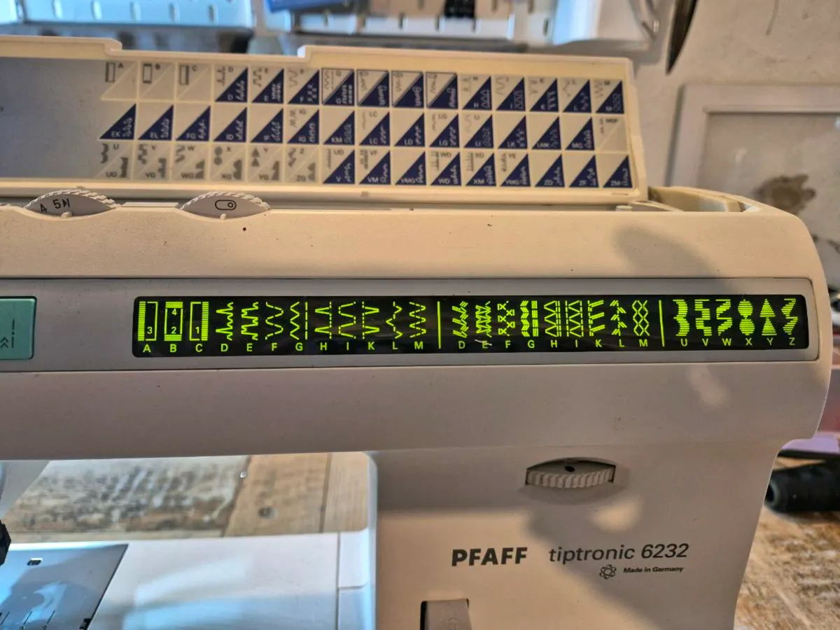 Pfaff Sewing Machine - Image 2